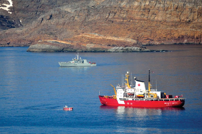 Canadian Coast Guard Ship (CCGS) Pierre Radisson and HMCS Shawinigan in waters around Resolution Island Photos: © 2014 DND-MDN Canada