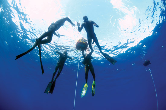 Decompression And Freediving – What Are The Real Risks