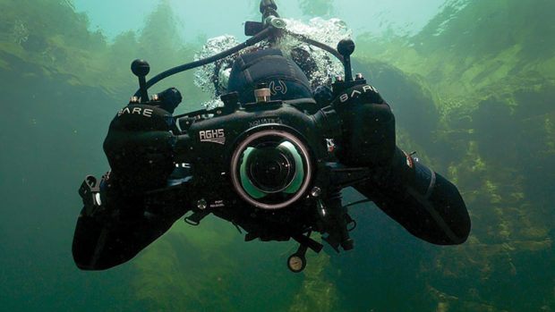 Diving camera on sale